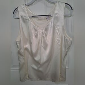 Chico's Silky. Top Larges 3 Color  Pearl.